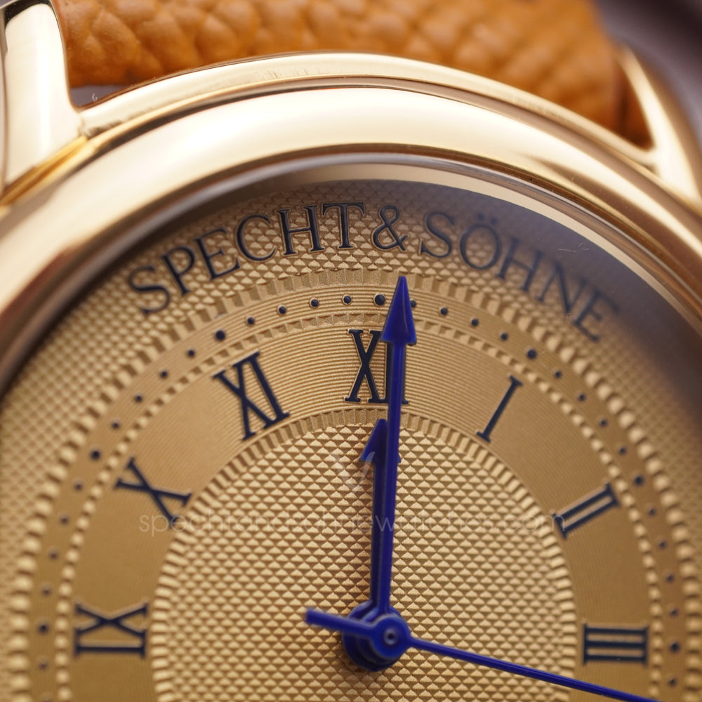 Specht & Söhne SP0038Q3 Quartz — Compacto 35mm, pulseira de couro, vista 4