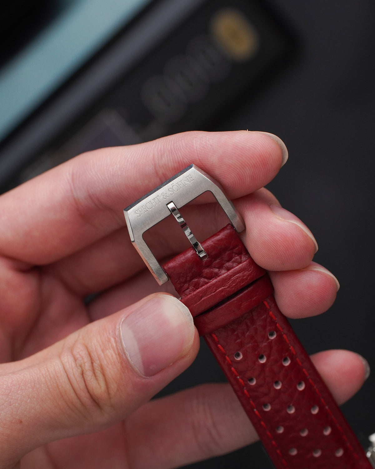 Specht & Söhne SP0040Q1 Quartz — Retangular 25x29mm, pulseira de couro, vista 5