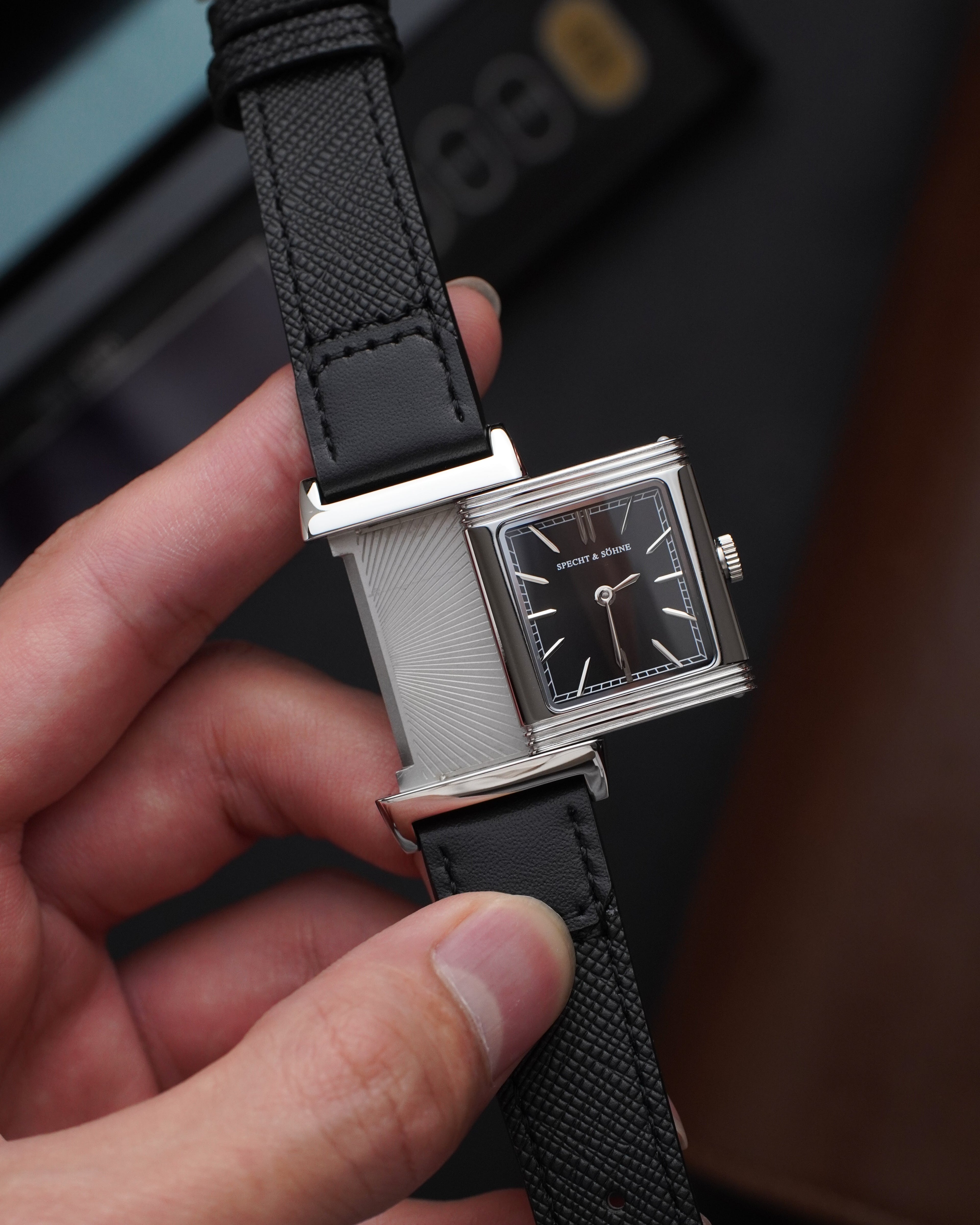 Specht & Söhne SP0029Q1 Quartz — Retangular Reversível, pulseira de couro, vista 2