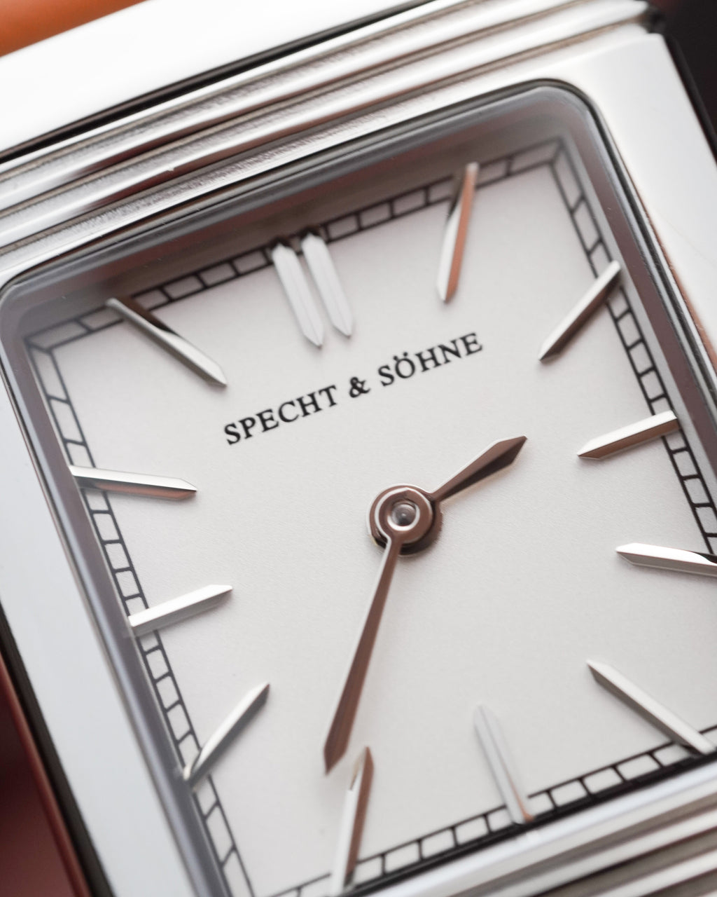 Specht & Söhne SP0029Q2 Quartz — Retangular Reversível, pulseira de couro, vista 3