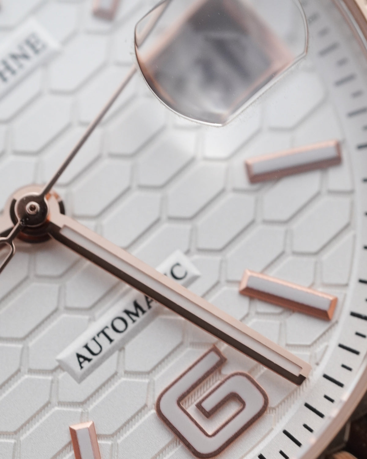 Specht & Söhne SP0043A4 Automático — Explorador 37mm, pulseira de aço, vista 4