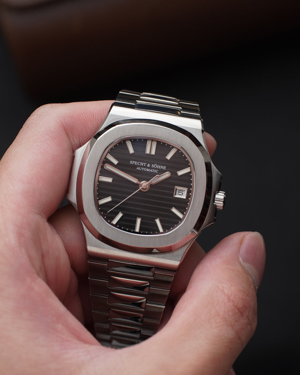 Specht & Söhne SP0005A2-V2 Automático — Esportivo Integrado 40mm, pulseira de aço, vista 3