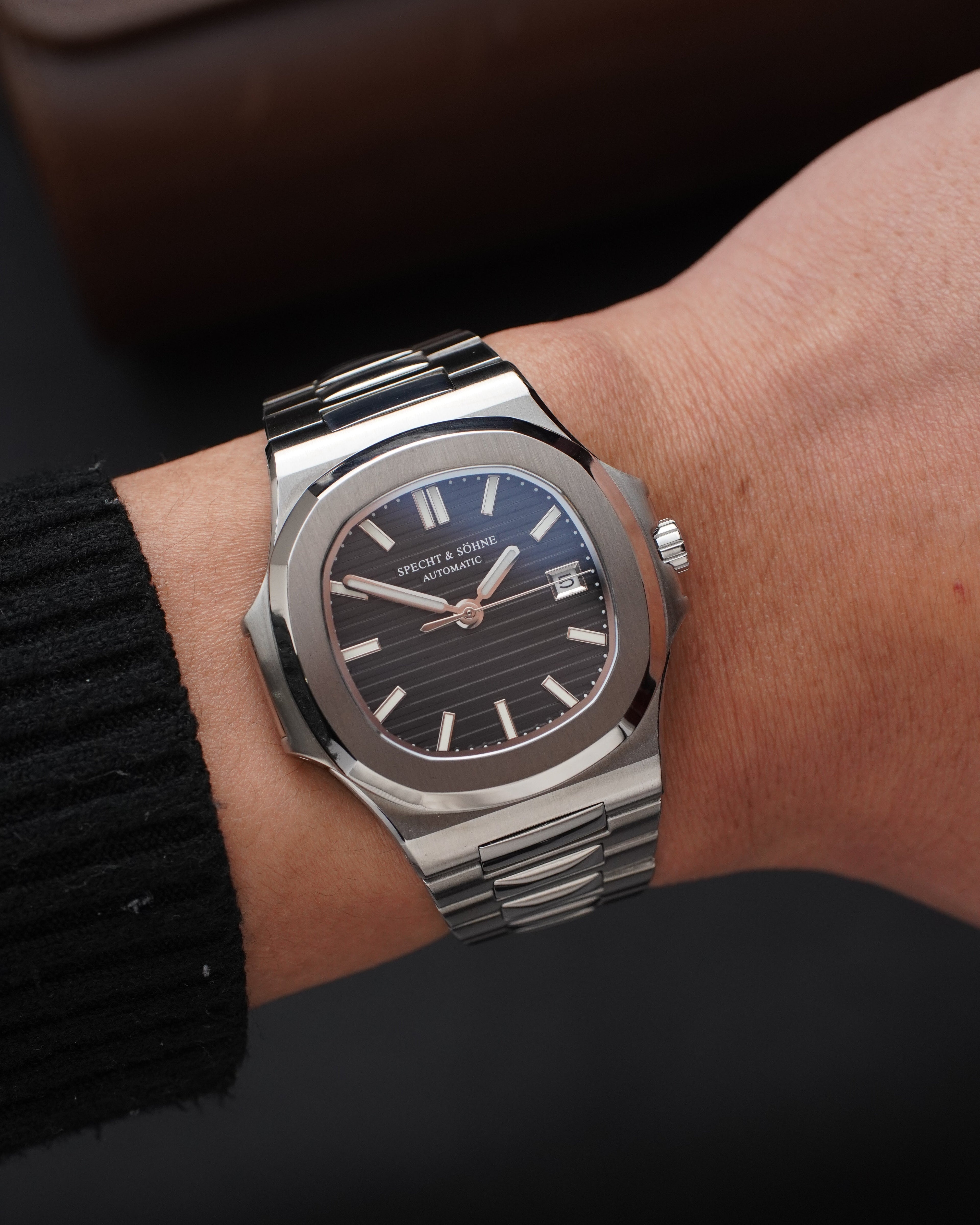 Specht & Söhne SP0005A2-V2 Automático — Esportivo Integrado 40mm, pulseira de aço, vista 2