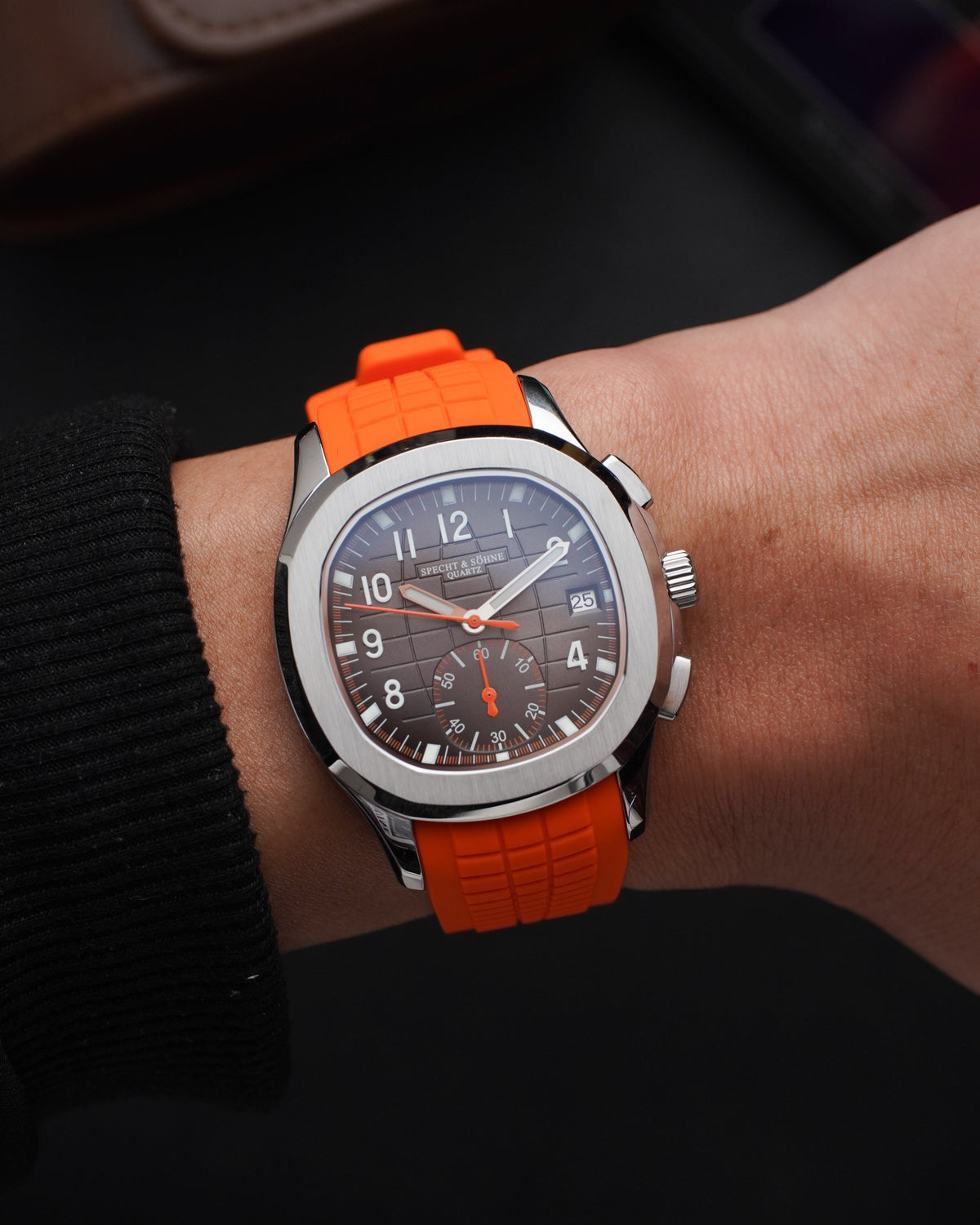 Specht & Söhne SP0006Q1 Quartz — Cronógrafo Esportivo 42mm, pulseira de silicone, vista 4