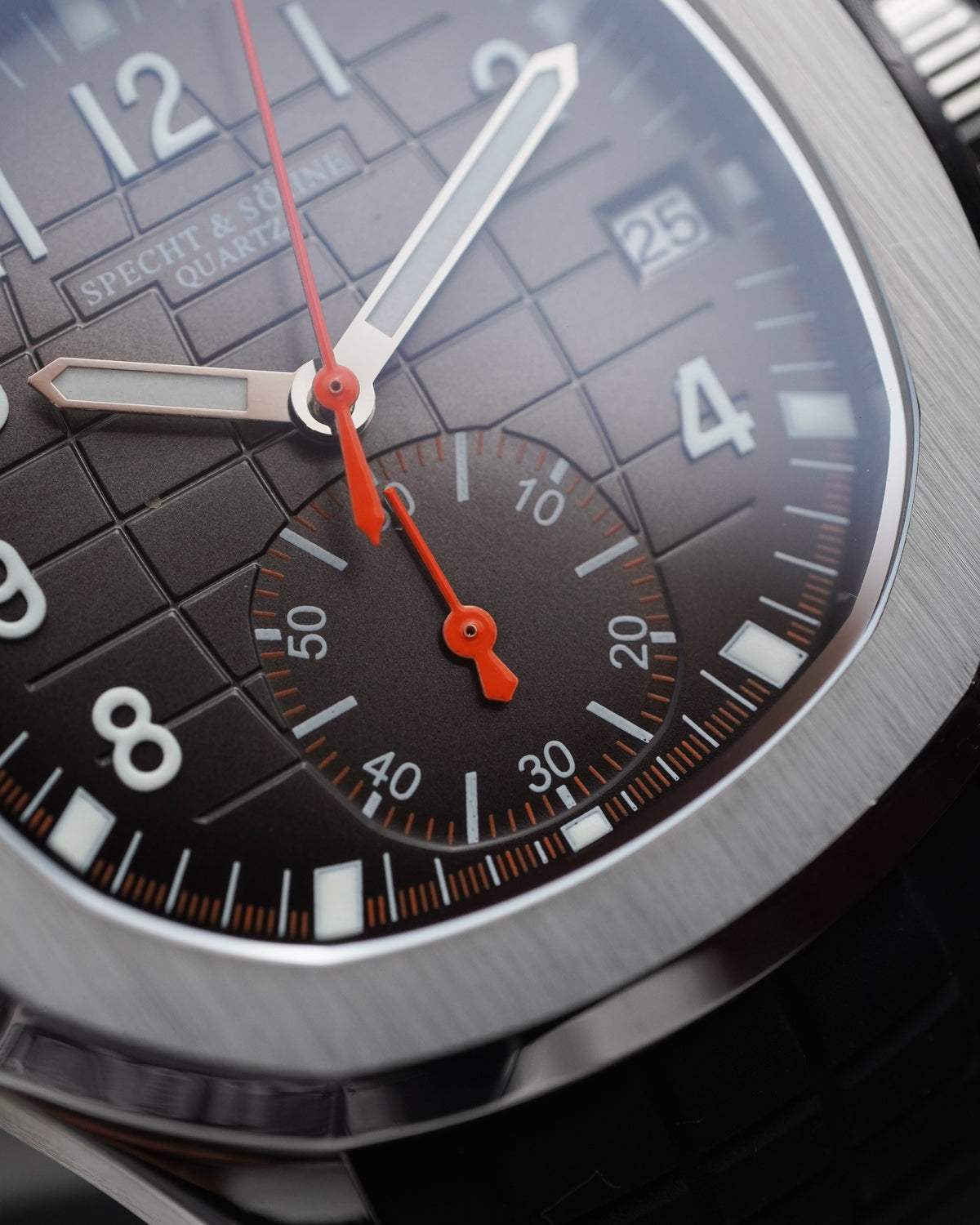 Specht & Söhne SP0006Q2 Quartz — Cronógrafo Esportivo 42mm, pulseira de silicone, vista 3