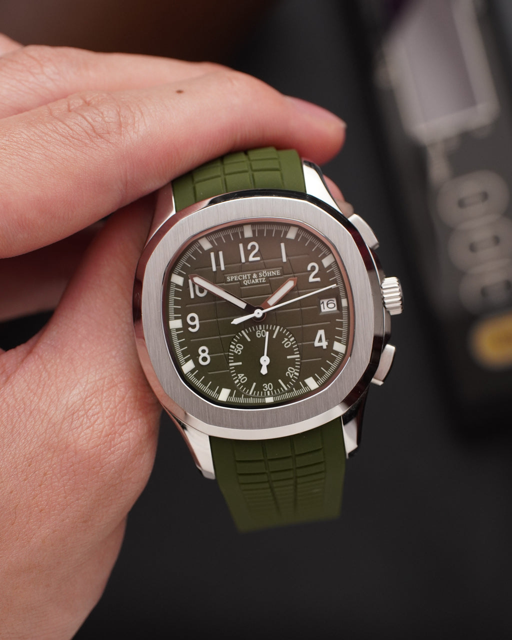 Specht & Söhne SP0006Q4 Quartz — Cronógrafo Esportivo 42mm, pulseira de silicone, vista 2