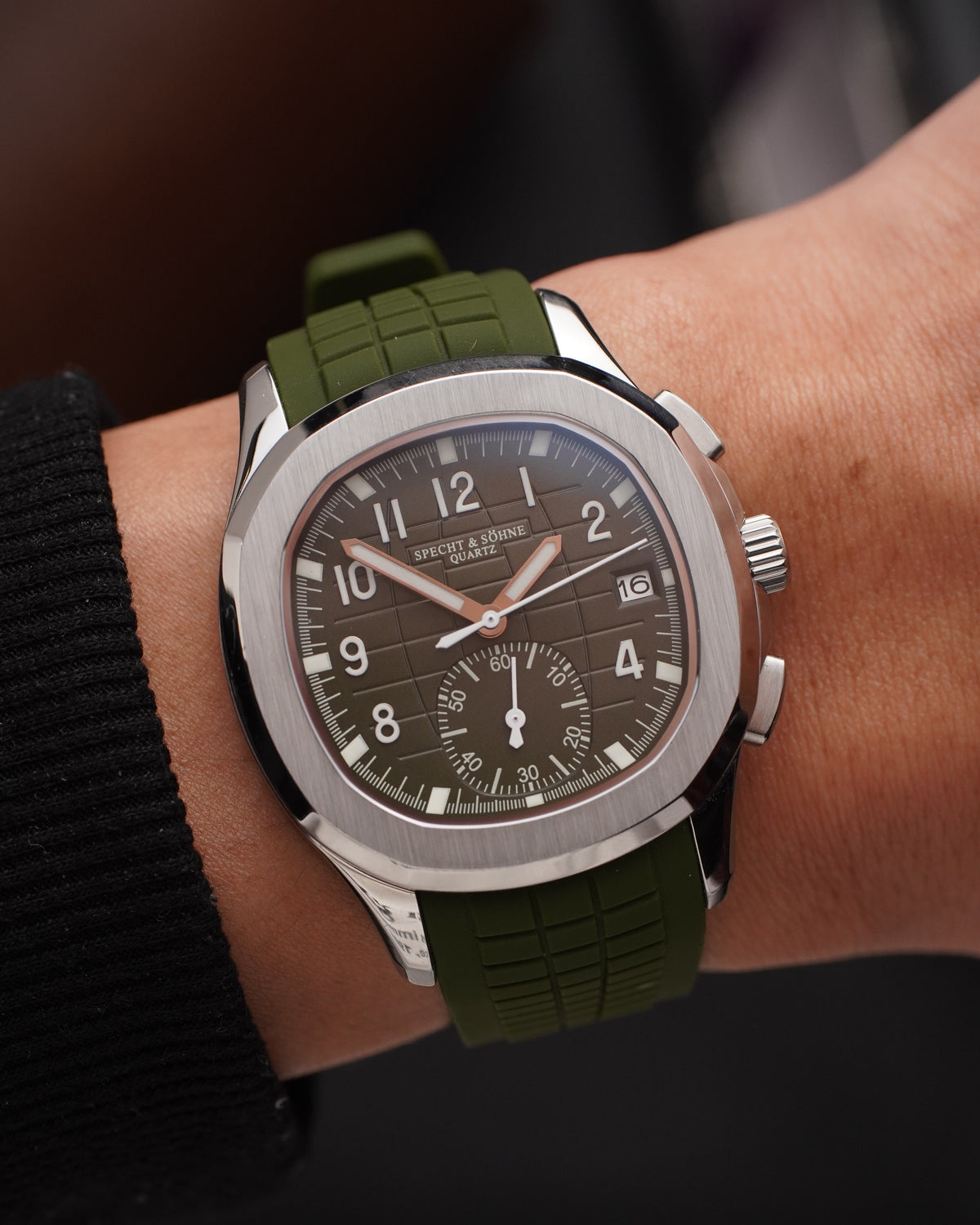Specht & Söhne SP0006Q4 Quartz — Cronógrafo Esportivo 42mm, pulseira de silicone, vista 3