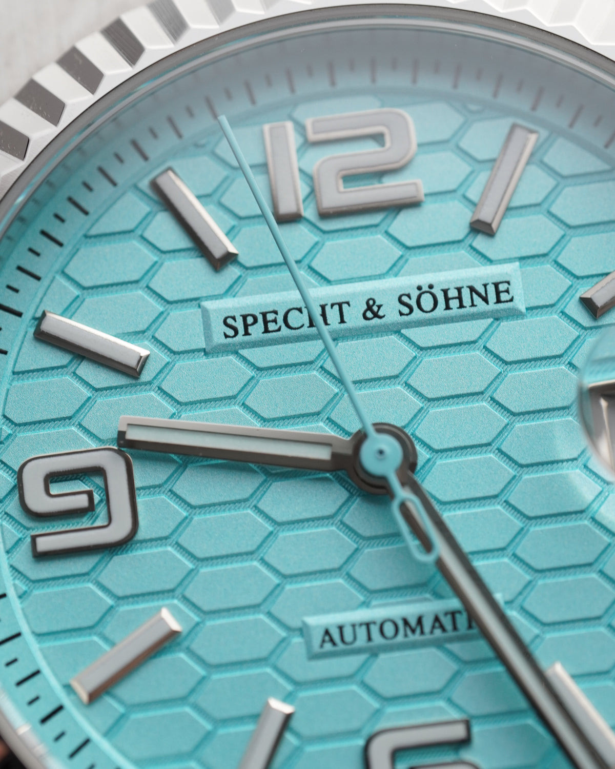 Specht & Söhne SP0043A5 Automático — Explorador 37mm, pulseira de aço, vista 3