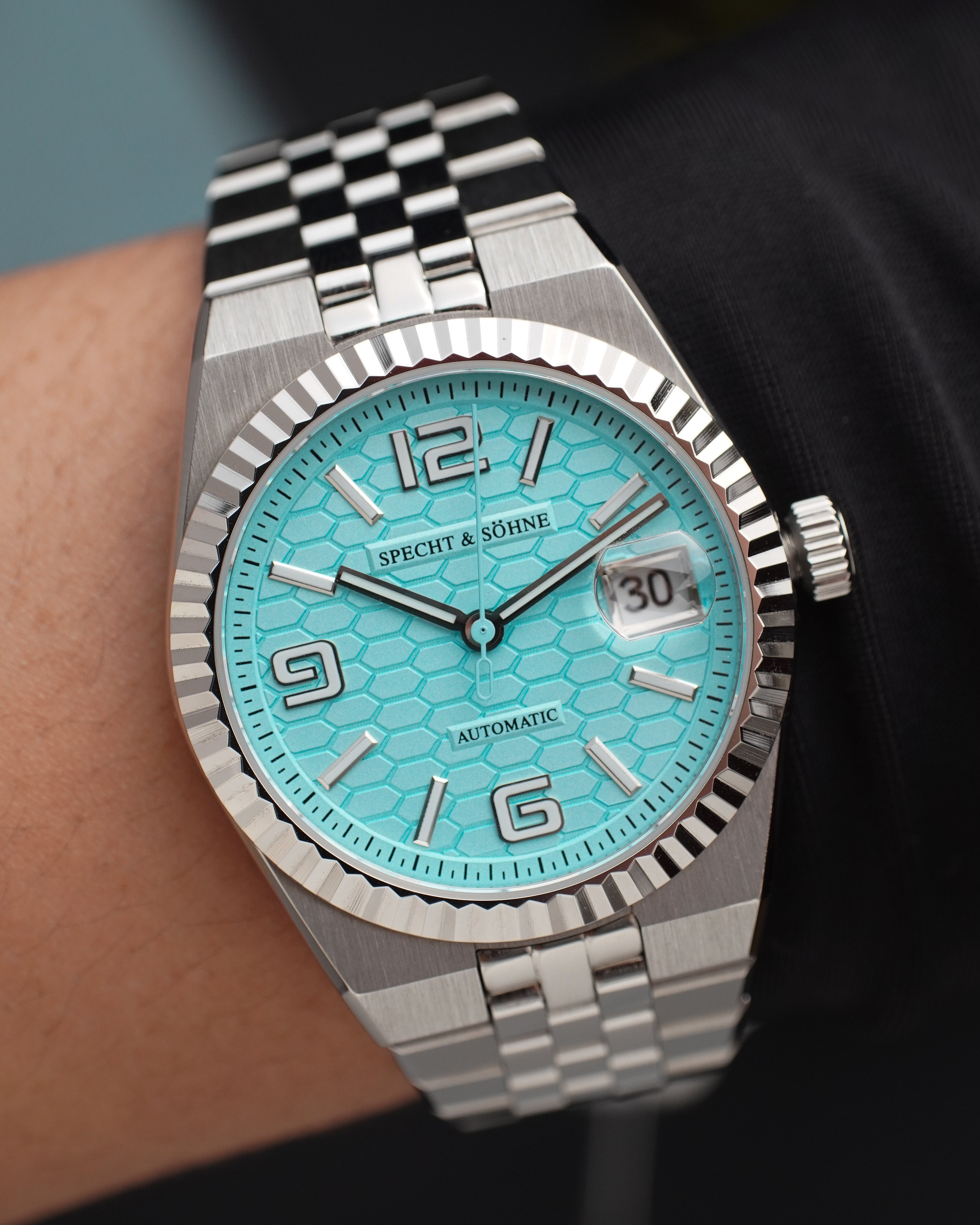 Specht & Söhne SP0043A5 Automático — Explorador 37mm, pulseira de aço, vista 2