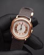 Specht & Söhne SP0038Q4 Quartz — Compacto 35mm, pulseira de couro, vista 2