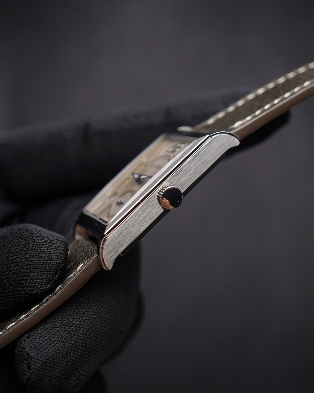 Specht & Söhne SP2648Q4 Quartz — Compacto 26mm, pulseira de couro, vista 5