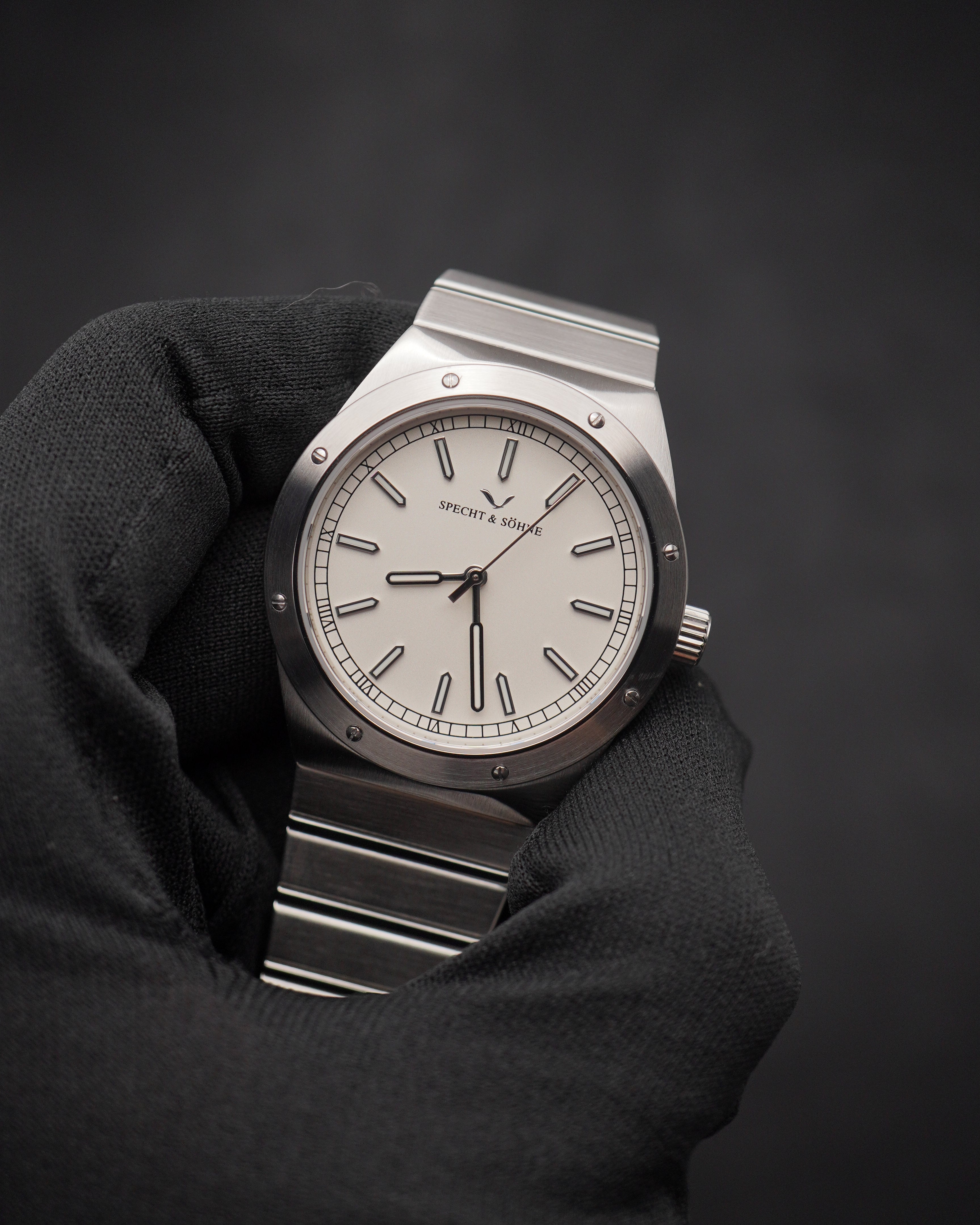 Specht & Söhne SP0033Q2 Quartz — Clássico 38mm, pulseira de aço, vista 2