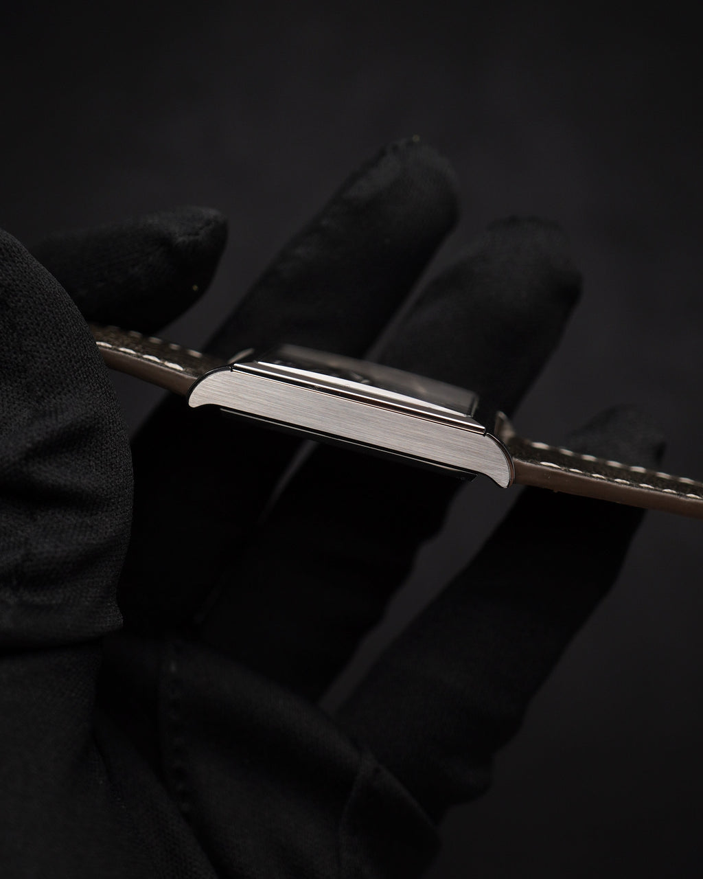 Specht & Söhne SP2648Q3 Quartz — Compacto 26mm, pulseira de couro, vista 6