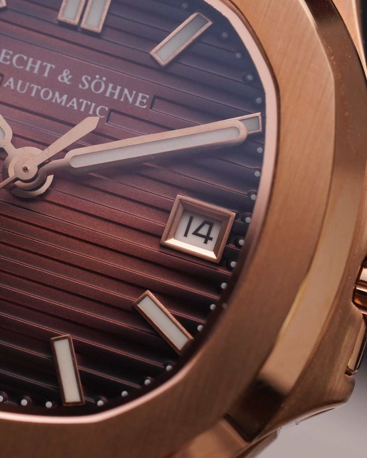 Specht & Söhne SP0005A5-V2-L Automático — Esportivo Integrado 40mm, pulseira de aço, vista 3