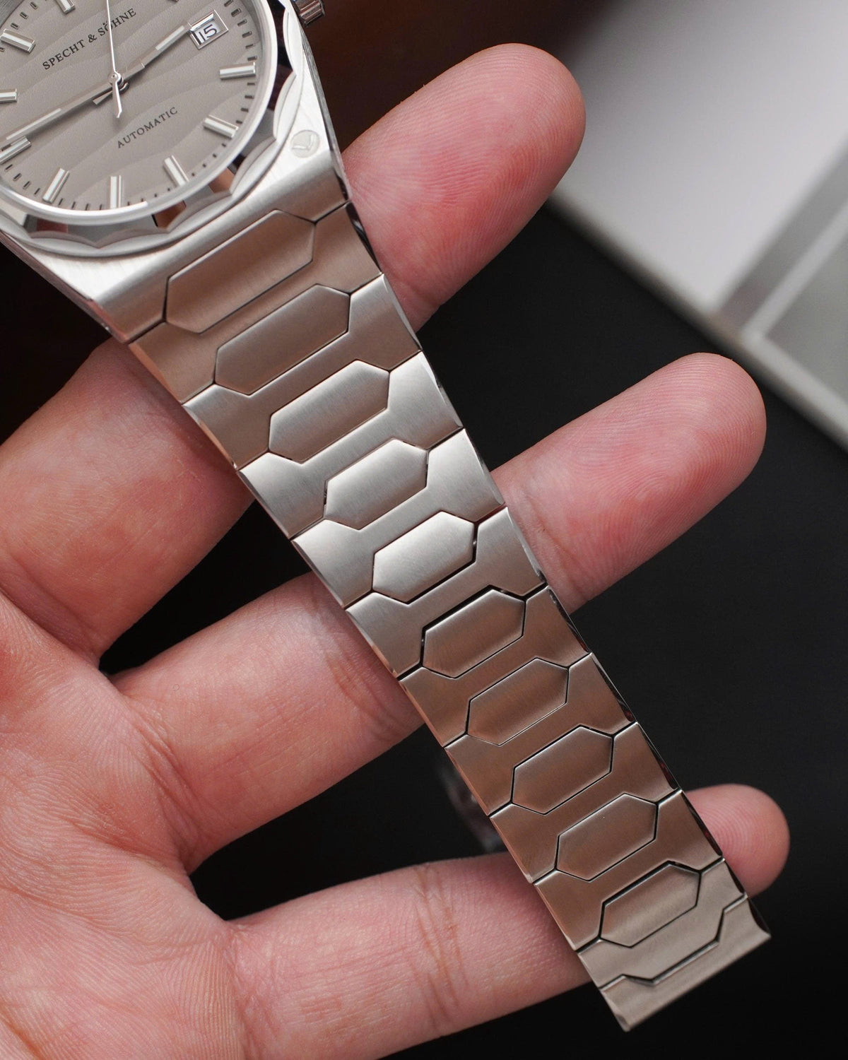 Specht & Söhne SP0036A4-D Automático — Integrado 37mm, pulseira de aço, vista 6